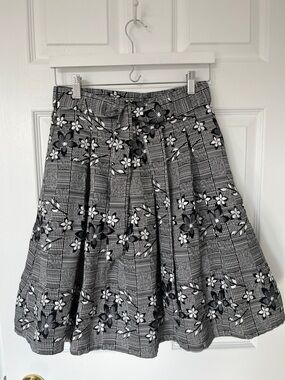 Tristan Black & White Plaid Floral Circle Skirt